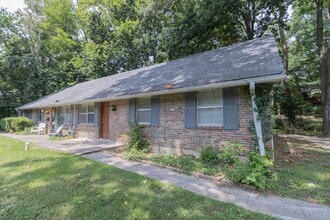 Building Photo - 1613-1615-1615 Radcliffe Dr