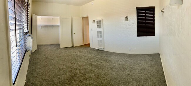 Foto del edificio - Charming Apartment on West Valley Boulevar...