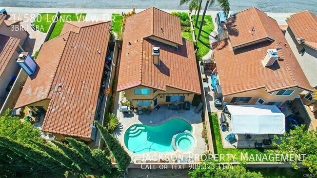 Building Photo - 14580 Long View Dr