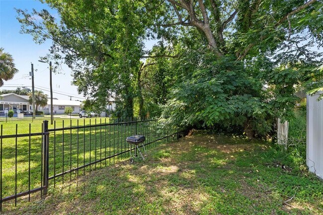 Foto del edificio - 923 E 12th Ave