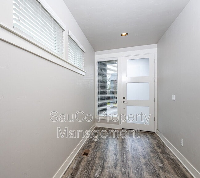 Foto del edificio - 13227 SW Maxfield Ln