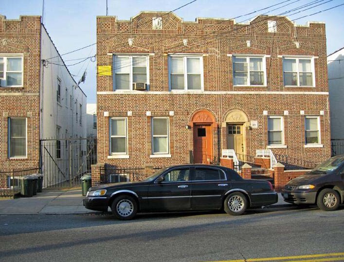 Primary Photo - 177 Avenue T