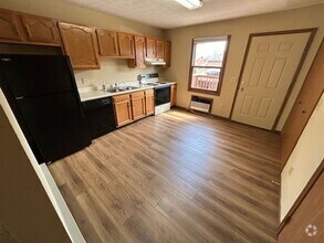 Building Photo - 665 Mumford Dr