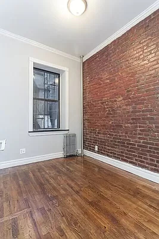 Primary Photo - Mott Street