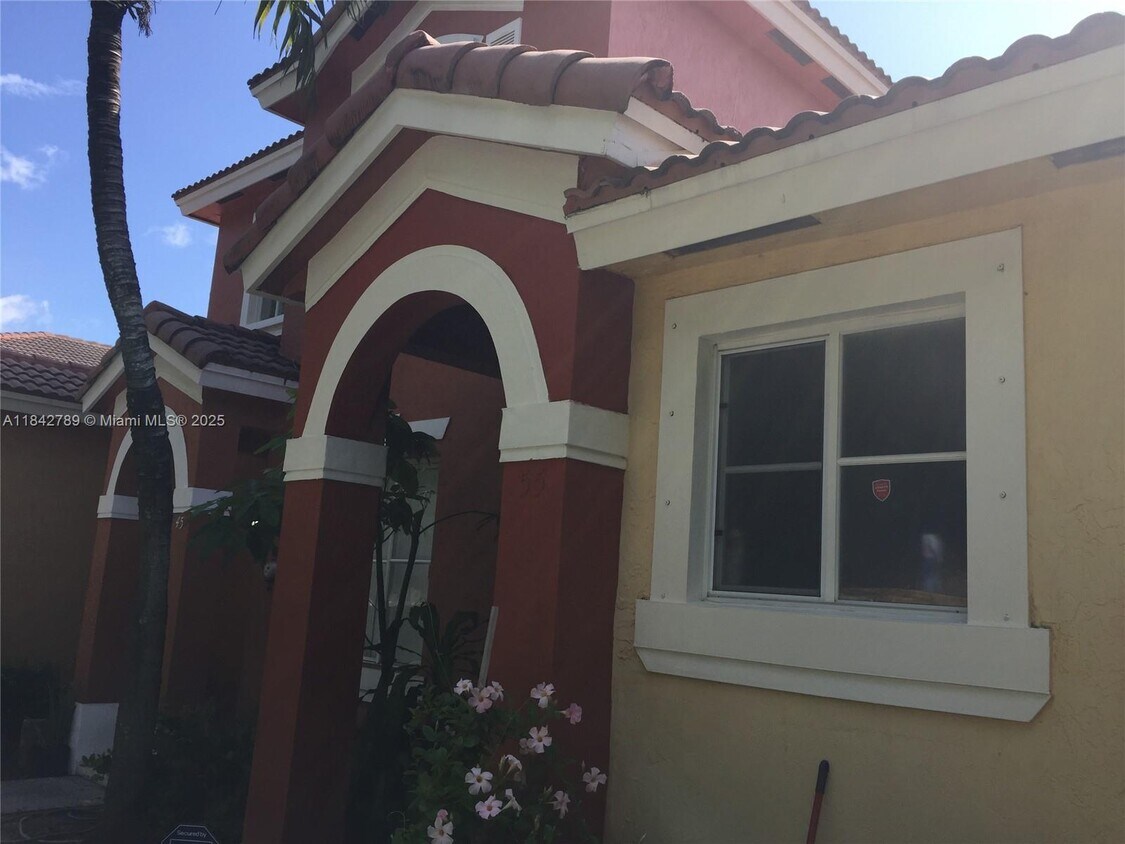 Foto principal - 55 SW 16th Ave
