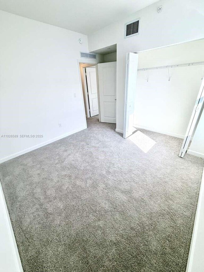 Foto del edificio - 15549 SW 280th St