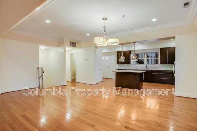 Building Photo - 442 Oakdale Pl NW