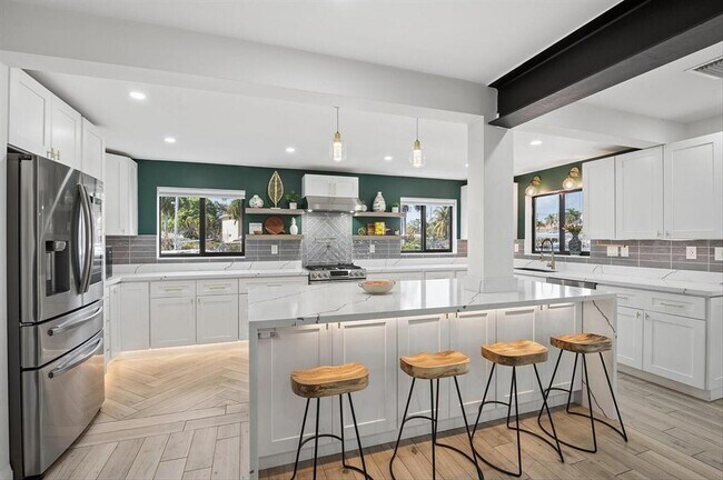 Foto del edificio - 600 SW 8th Ter