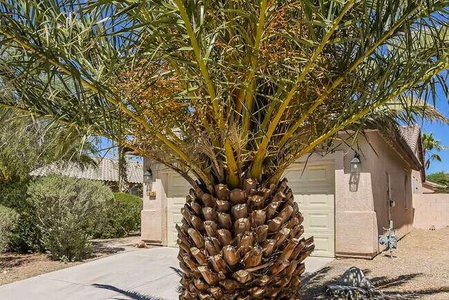 Foto del edificio - 9130 Sea Cove St