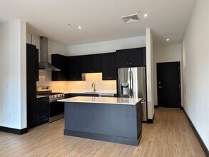 Building Photo - 41 Larry Holmes Dr