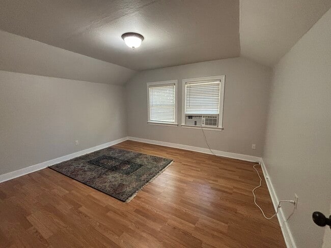 Building Photo - 2892 Coloma St