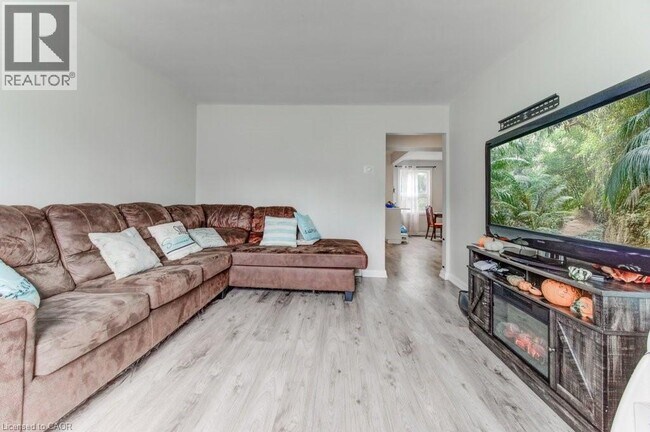 Building Photo - 241 Neilson Ave
