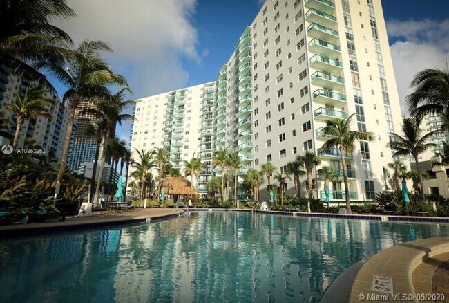 Foto del edificio - 3801 S Ocean Dr