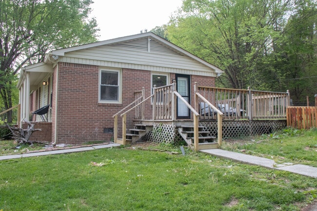 Building Photo - 21270 McCann Rd