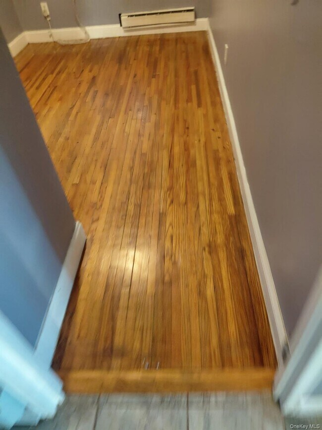 Foto del edificio - 449 Bolton Ave