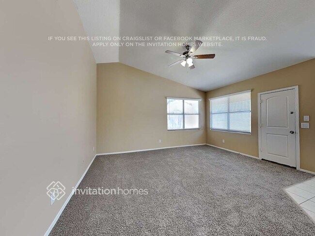 Building Photo - 9832 E Olla Ave