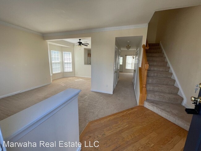 Building Photo - 423 Hollybrook Ridge Ln