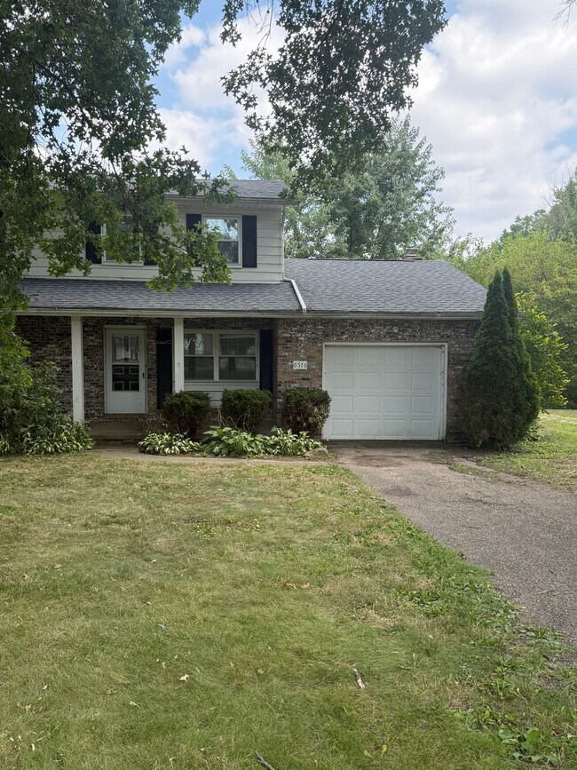 Foto del edificio - 6576 Ravenwood Ave NW