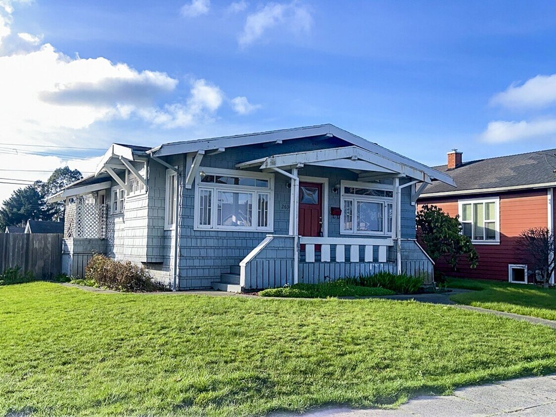 Foto principal - Charming Pet-Friendly Craftsman Home With ...