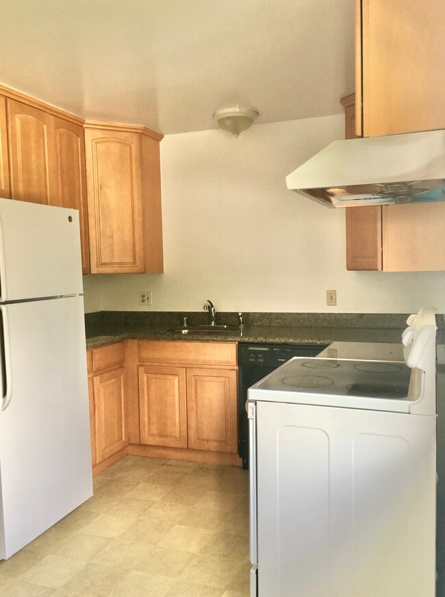 Cocina - 3424 Yosemite Ave