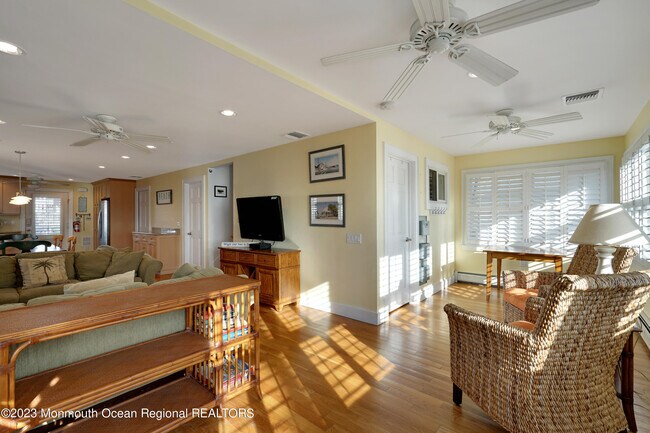 Foto del edificio - 35 Pearce Ct