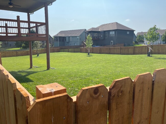 Foto del edificio - 904 N Cypress Cir