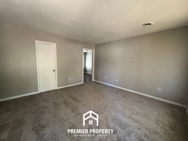 Foto del edificio - 3373 Elk Point Dr