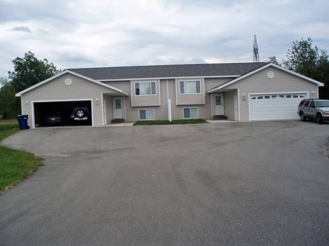 Foto principal - 2465-2483 Woodcock Ln