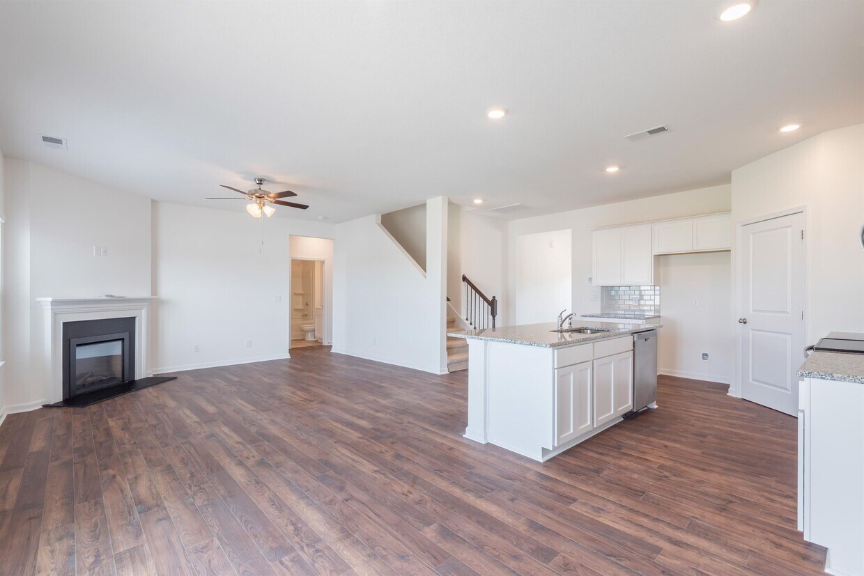 Primary Photo - 109 Laine Dr