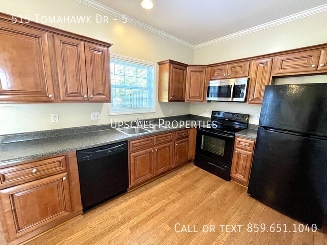 Building Photo - 515 Tomahawk Dr