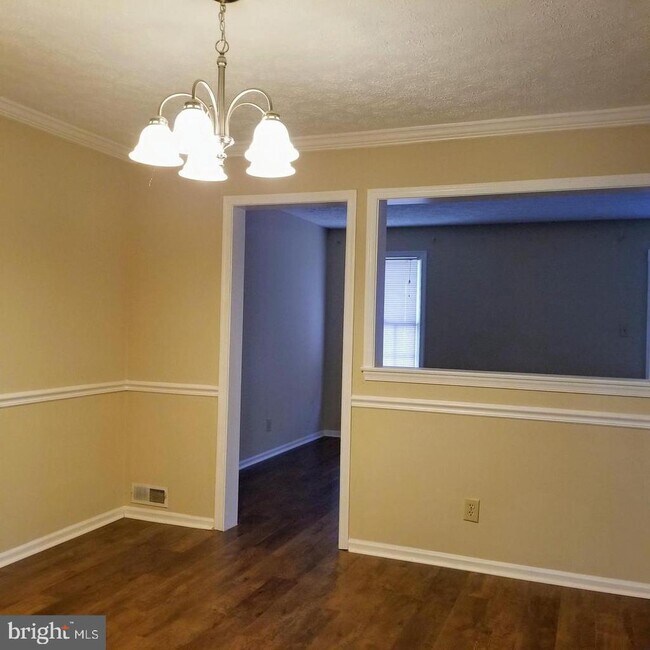 Foto del edificio - 1506 Virginia Ct