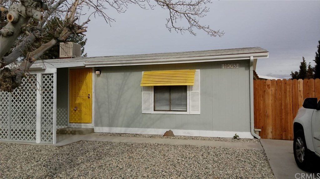 Foto del edificio - 19013 Panther Ave