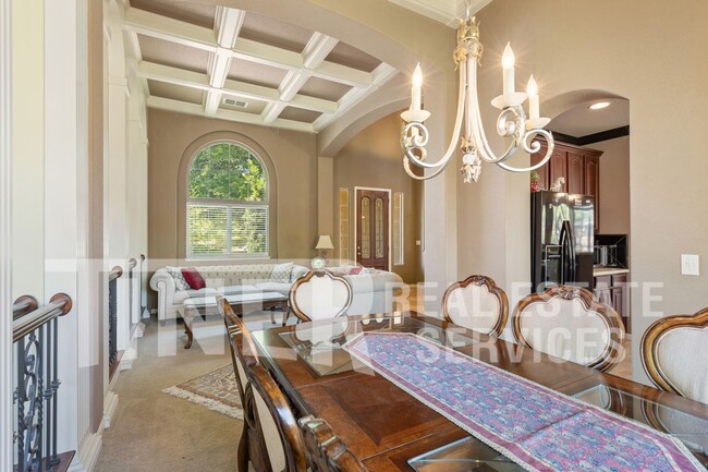 Building Photo - **$500 off First months rent: See terms be...