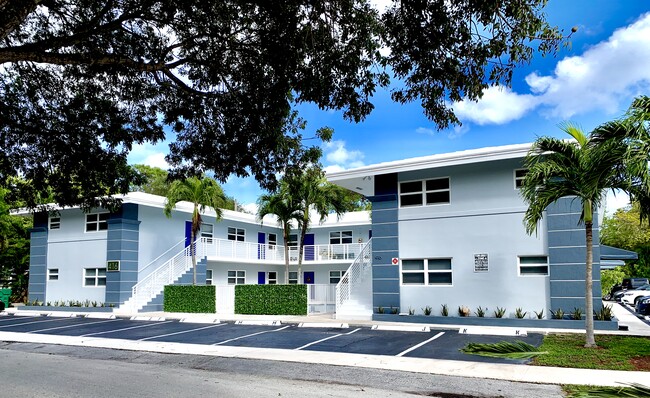 Building Photo - 416 NE 15th Ave