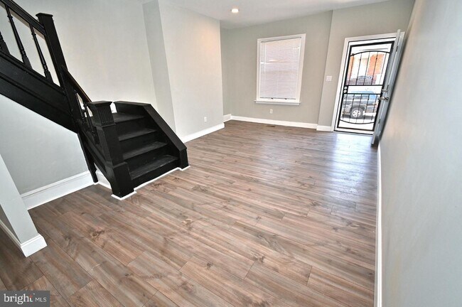 Foto del edificio - 327 Horton St