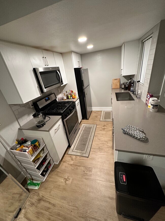 kitchen - 3850 Poppyseed Ln