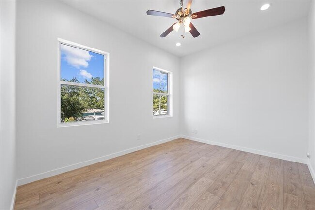 Foto del edificio - 1428 SW 4th Ave