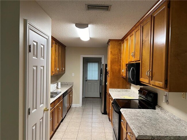 Building Photo - 5404 Wilhelm Dr