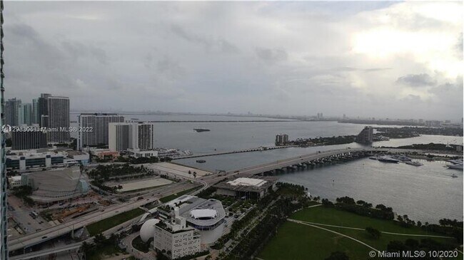 888 Biscayne Blvd Unit 4411 photo'