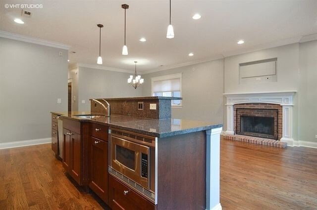 Foto del edificio - 2854 N Burling St