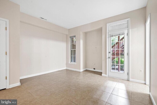 Foto del edificio - 3824 Elbert Ave