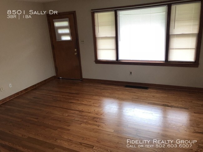 Foto del edificio - 8501 Sally Dr - 3 beds, 1 full bath
