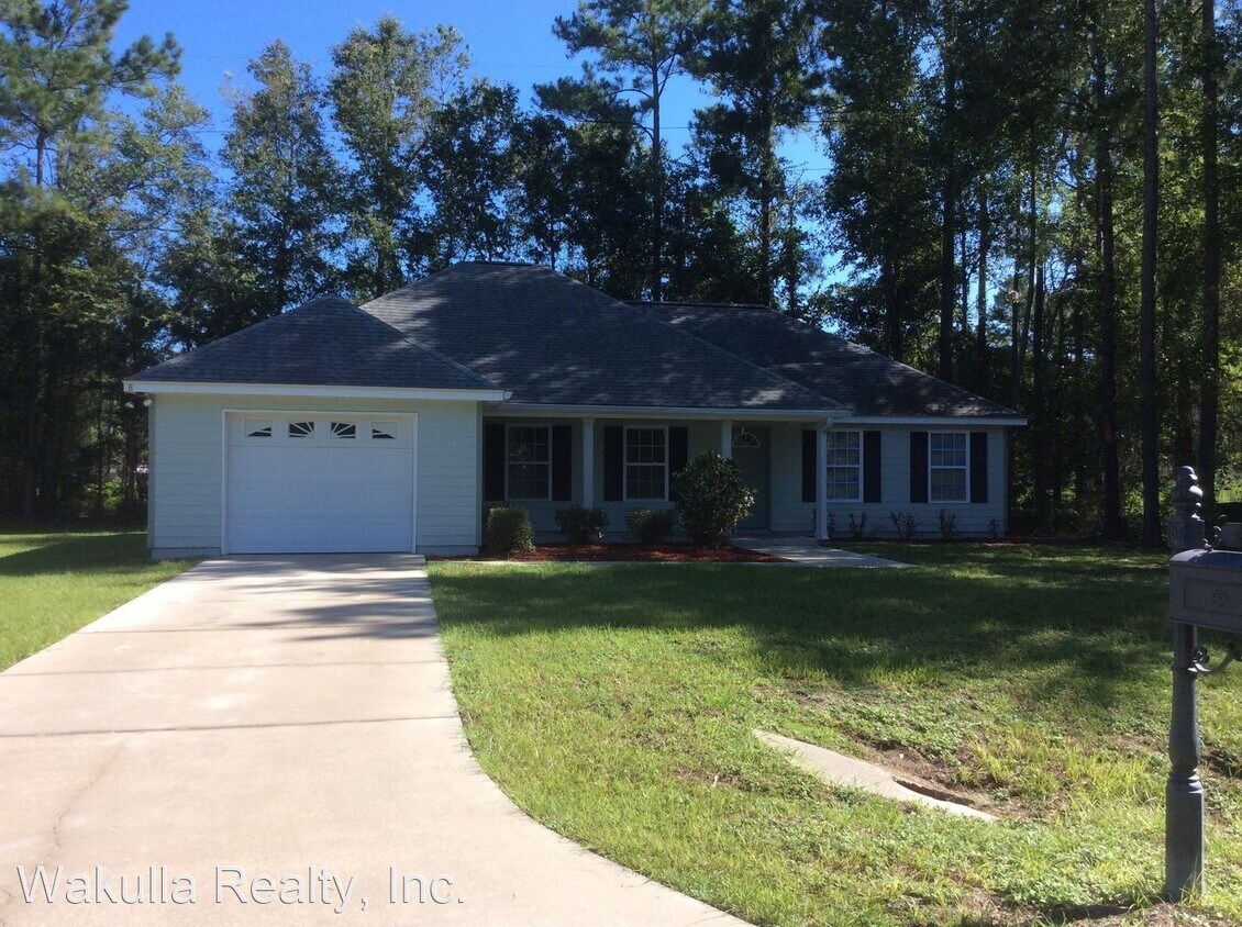 8 Swift Pass, Crawfordville, FL 32327 House Rental in Crawfordville
