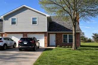 Building Photo - 1907 Mirtle Grove Ct