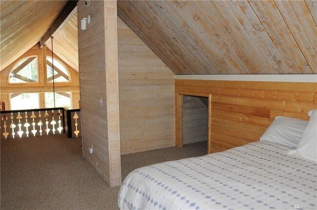 Building Photo - 3 br, 2 bath House - 631 Logan Rd