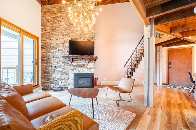 Foto del edificio - 2200 Lodgepole Cir