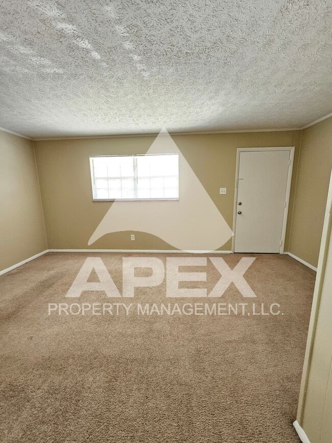 Building Photo - Spacious 1 Bd - 1Ba Apartment in North Kno...