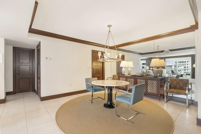 Building Photo - 170 N Ocean Blvd