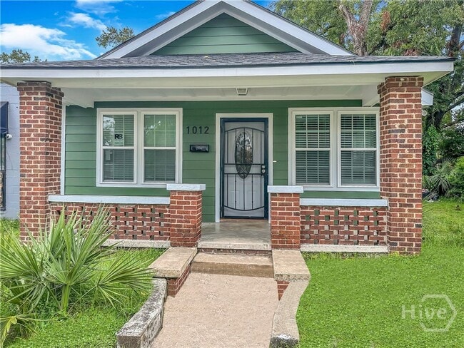 Building Photo - 1012 W 52nd St