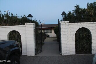 Building Photo - 3905 Flory Ave